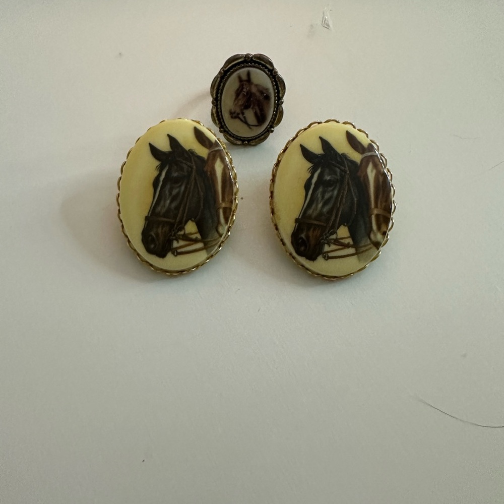 Vintage Horse Portrait Jewelry Set - Black on Cream Ovals